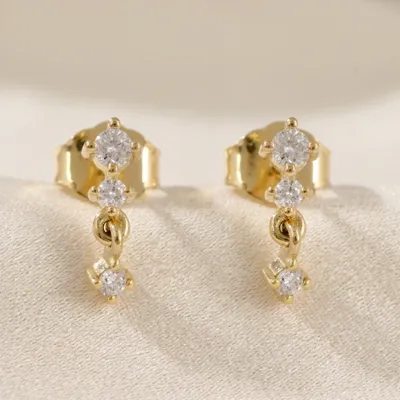 9Kt Solid Yellow Gold Studs Earrings with Lab Grown Diamond
