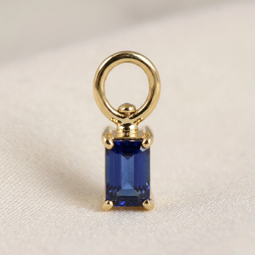 Yellow Gold 9KT Octagon Lab Grown Royal Blue Sapphire Charm Yellow Gold 9KT Octagon Lab Grown Royal Blue Sapphire Charm