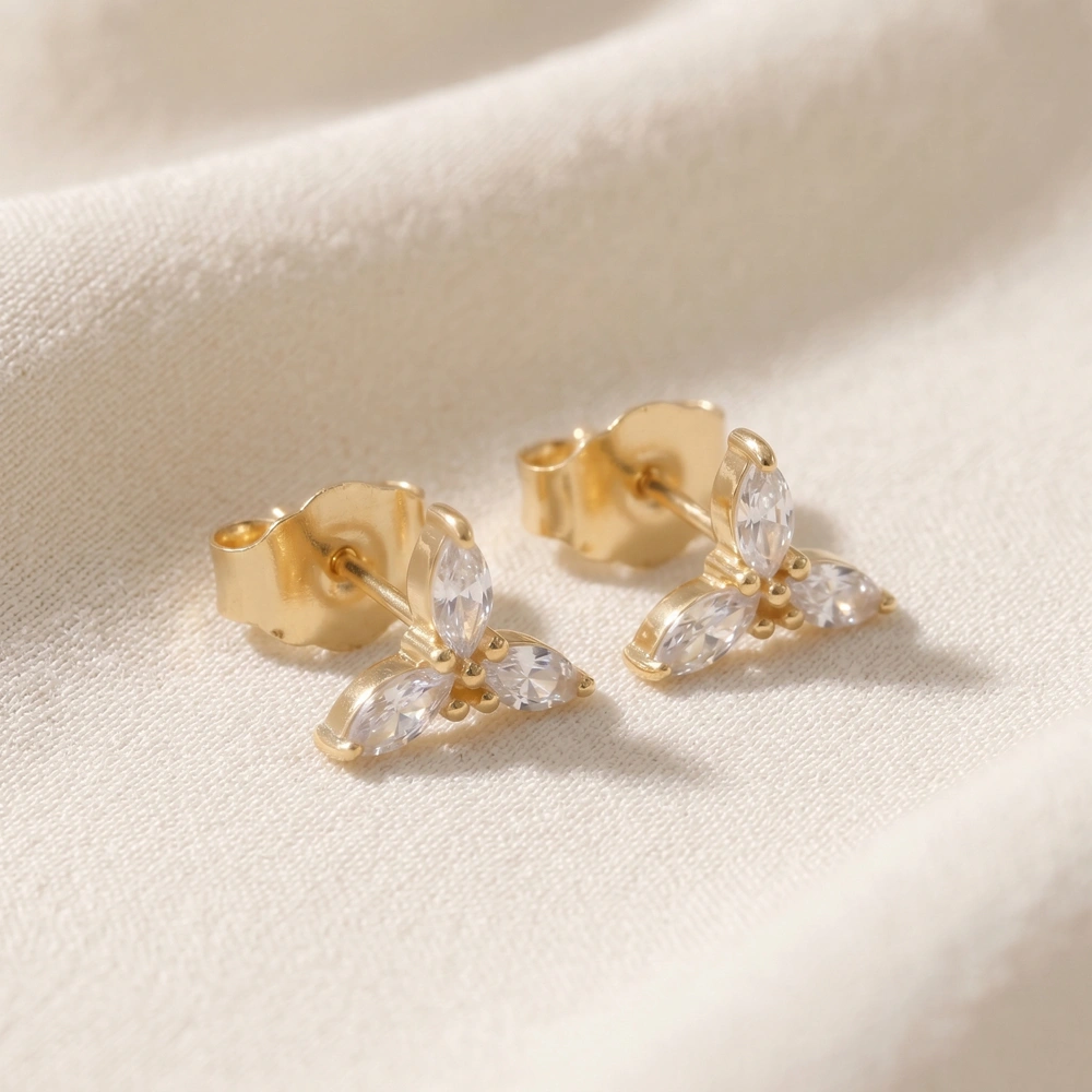 Certified 9Kt Yellow Gold Earrings with Lab Grown Diamond Certified 9Kt Yellow Gold Earrings with Lab Grown Diamond