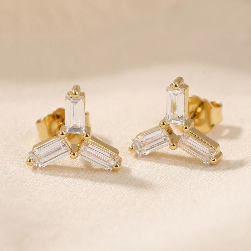9Kt Yellow Gold Solid Earrings with Lab Grown Diamond