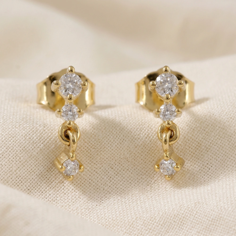 9Kt Solid Yellow Gold Studs Earrings with Lab Grown Diamond 9Kt Solid Yellow Gold Studs Earrings with Lab Grown Diamond