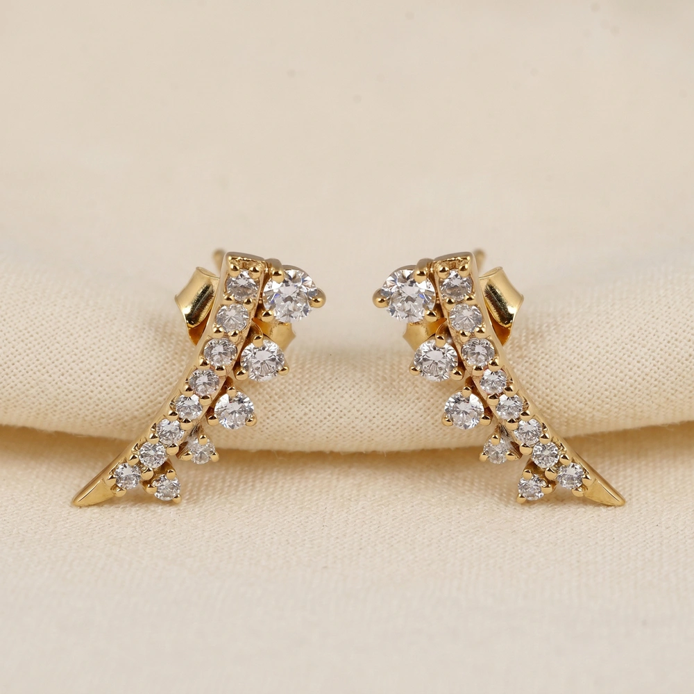 9Kt Yellow Gold Ear Climber with Lab Grown Diamond 9Kt Yellow Gold Ear Climber with Lab Grown Diamond