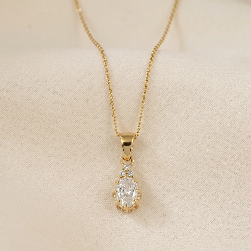 Elegant 14Kt Gold Necklace with Lab Grown Diamond