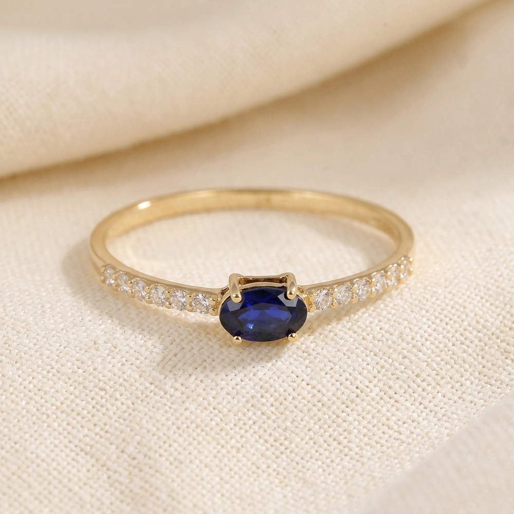 Lab Grown Diamond, Royal Blue Sapphire Yellow Gold Ring Lab Grown Diamond, Royal Blue Sapphire Yellow Gold Ring