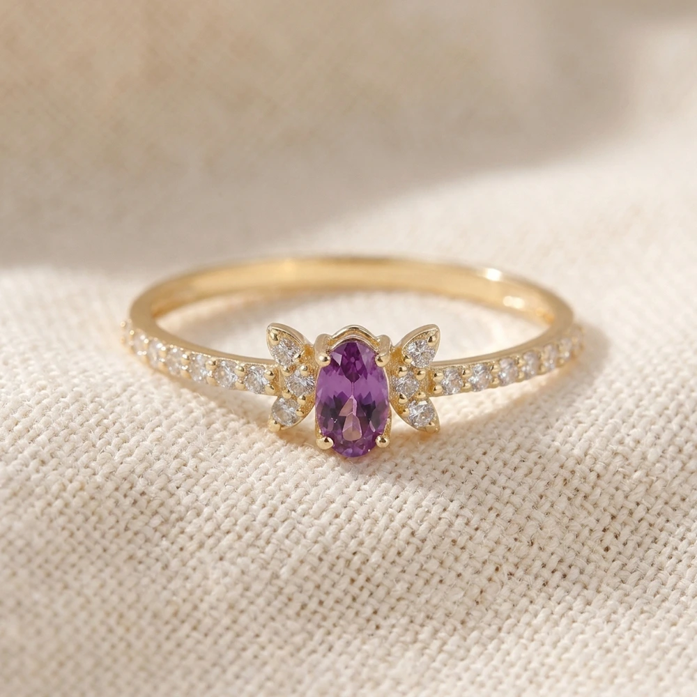 IGI Certified Lab Grown Diamond and Alexandrite Gold Ring IGI Certified Lab Grown Diamond and Alexandrite Gold Ring
