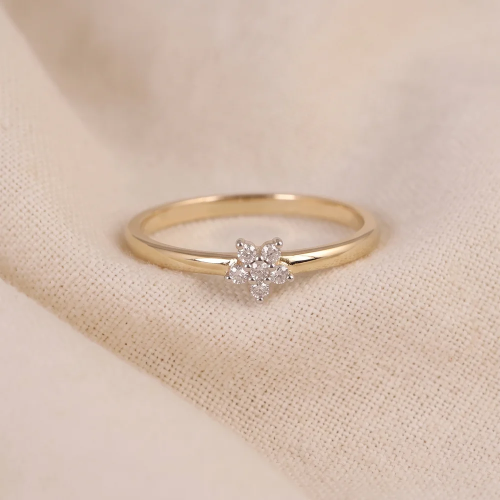 10KT Gold Floral Cluster Lab-Grown Diamond Ring Manufacturer
