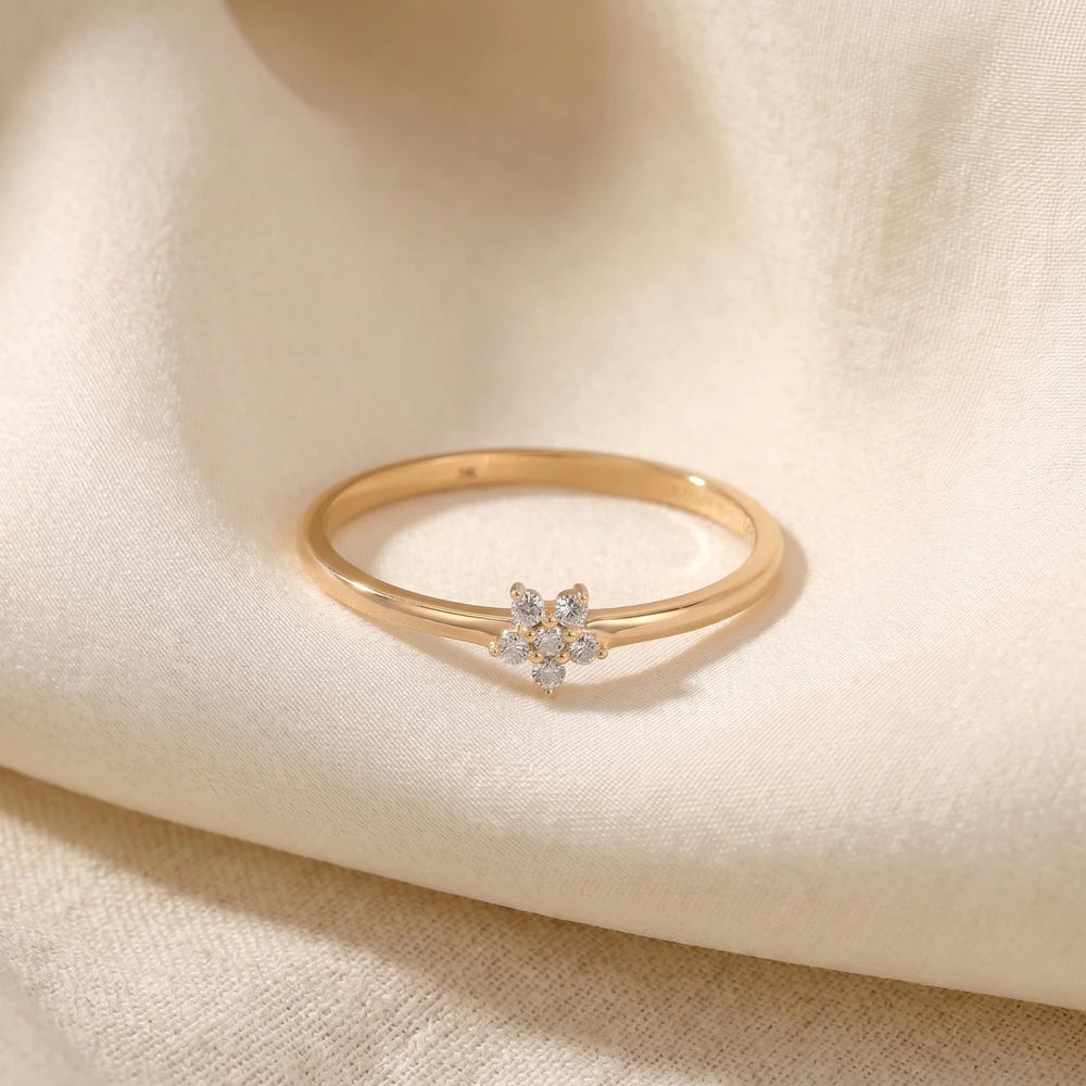Lab Grown Diamond Yellow Gold Ring Production Lab Grown Diamond Yellow Gold Ring Production