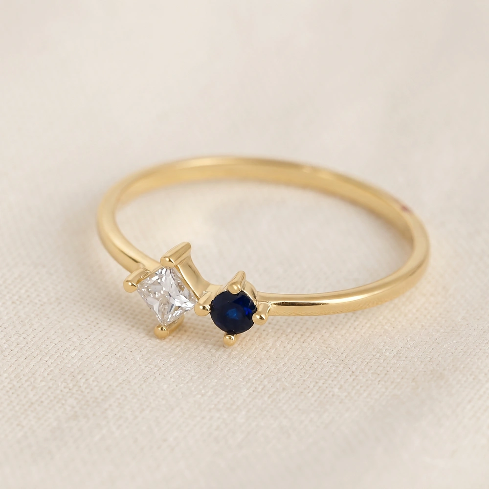 Lab Grown Diamond and Royal Blue Sapphire 9Kt Gold Ring
