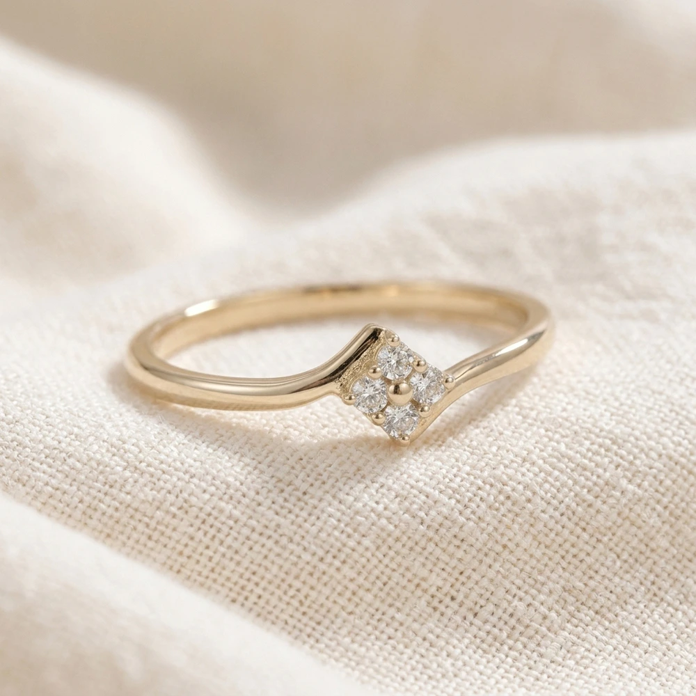 Handcrafted Yellow Gold Minimal Ring with Lab Grown Diamond