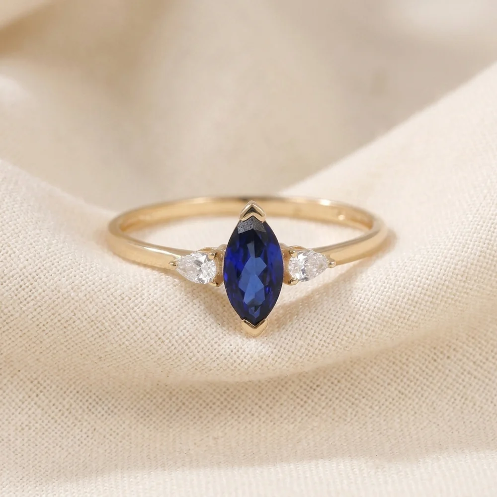 18Kt Gold Ring with Lab Grown Blue Sapphire, Diamond 18Kt Gold Ring with Lab Grown Blue Sapphire, Diamond
