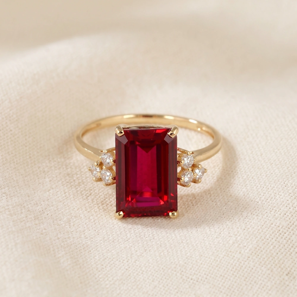 9Kt Yellow Gold Ring Lab Grown Pigeon Blood Ruby, Diamond 9Kt Yellow Gold Ring Lab Grown Pigeon Blood Ruby, Diamond