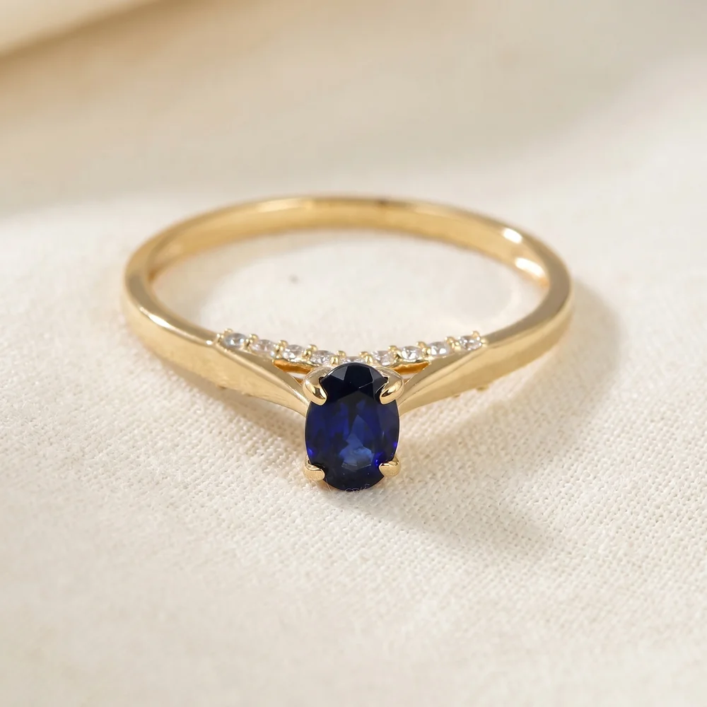 9Kt Gold Ring with Lab Grown Diamond and Royal Blue Sapphire