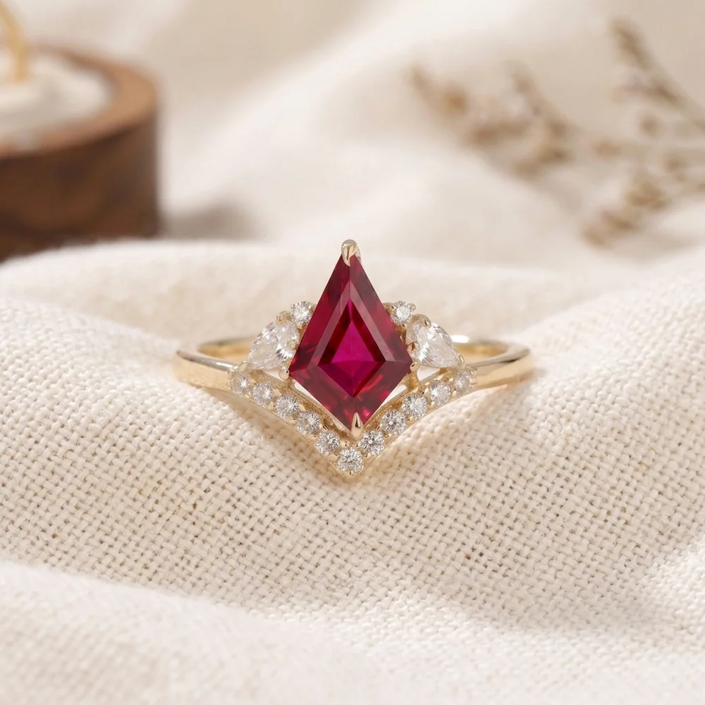 Lab Grown Diamond Pigeon Blood Ruby 9Kt Gold Ring Lab Grown Diamond Pigeon Blood Ruby 9Kt Gold Ring