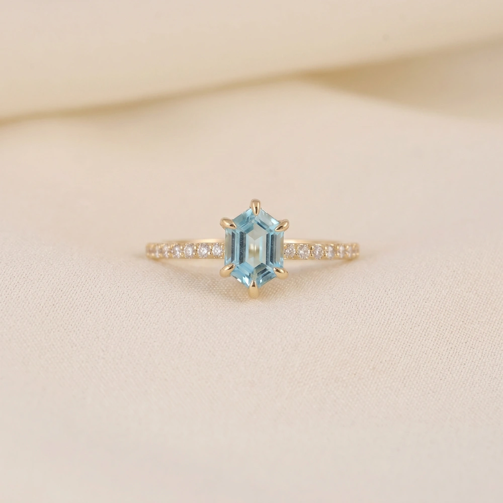 Lab Grown Diamond Paraiba Tourmaline 9Kt Solid Gold Ring Lab Grown Diamond Paraiba Tourmaline 9Kt Solid Gold Ring