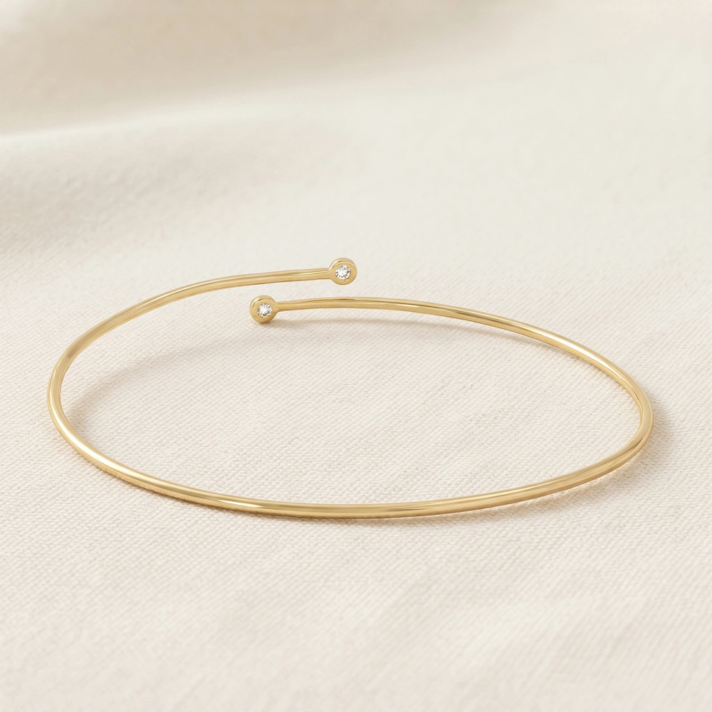 Lab Grown Diamond Bangle Production in Yellow Gold 9kt