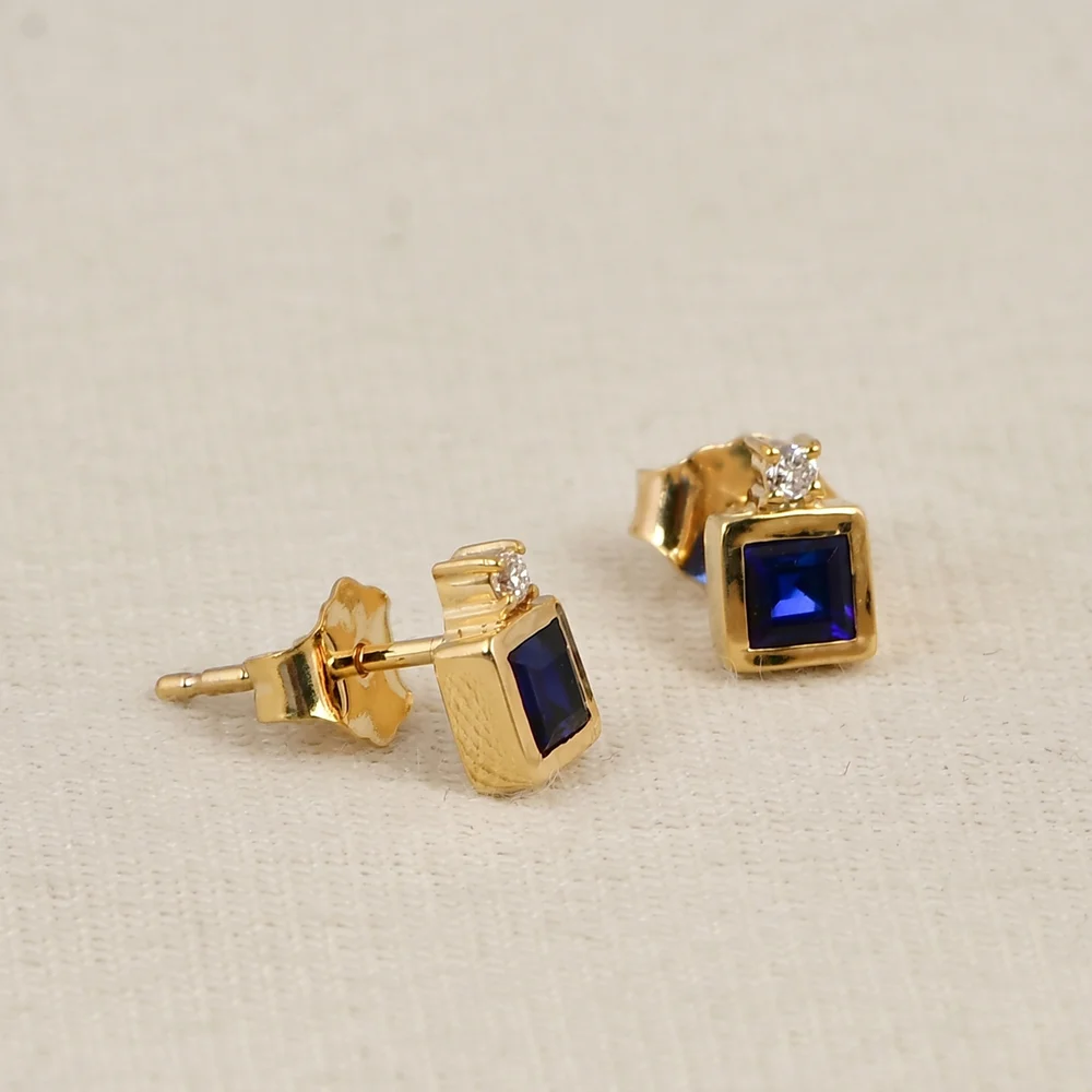 Lab Grown Diamond Royal Blue Sapphire Earrings 9kt Gold Lab Grown Diamond Royal Blue Sapphire Earrings 9kt Gold