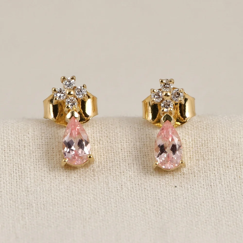 Gold Studs with Lab Grown Diamond, Padparadscha Sapphire Gold Studs with Lab Grown Diamond, Padparadscha Sapphire