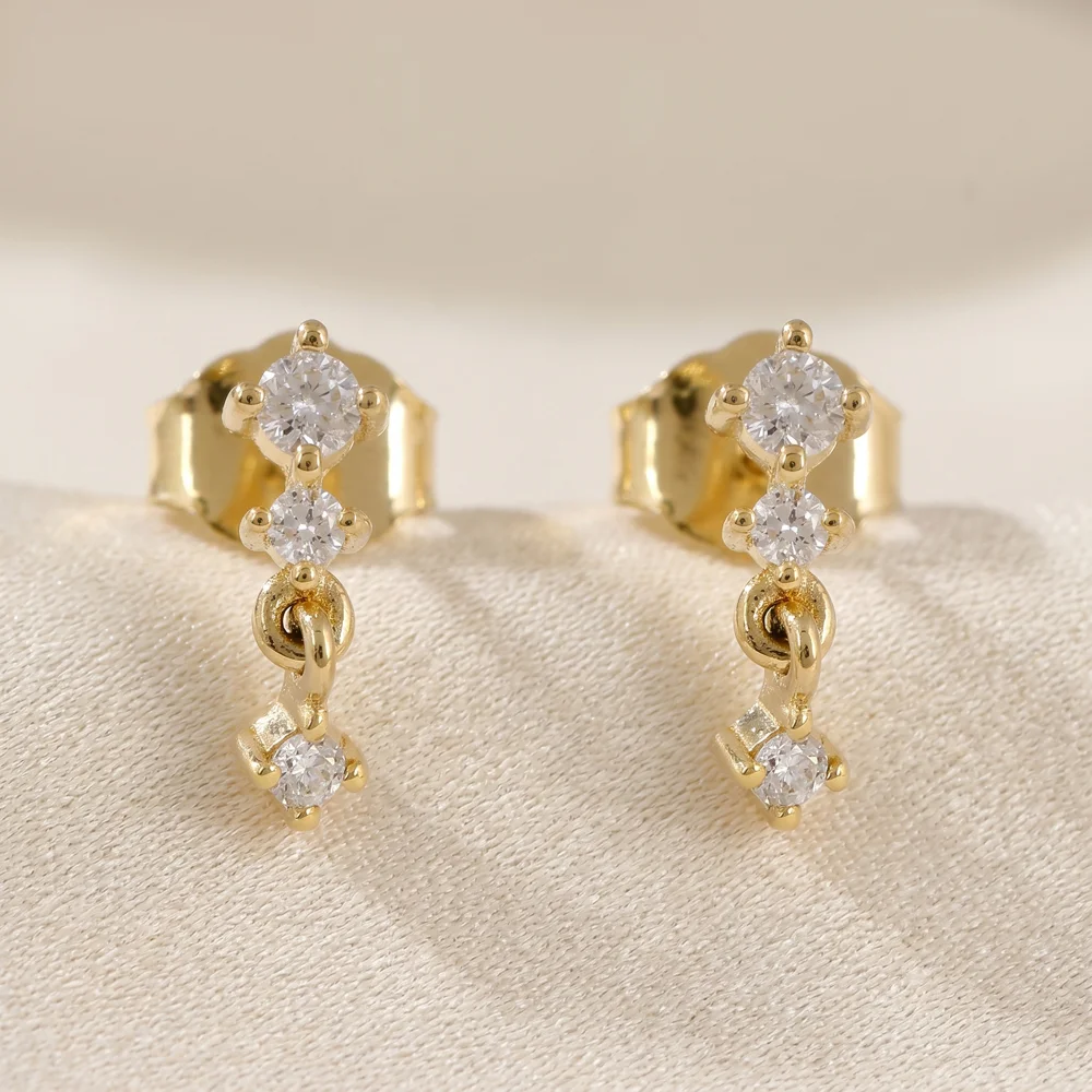 9Kt Solid Yellow Gold Studs Earrings with Lab Grown Diamond 9Kt Solid Yellow Gold Studs Earrings with Lab Grown Diamond