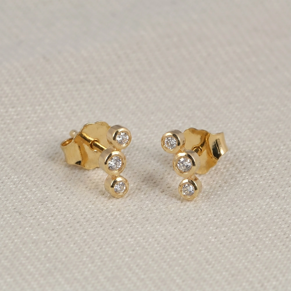 9Kt Yellow Solid Gold Studs with Lab Grown Diamond 9Kt Yellow Solid Gold Studs with Lab Grown Diamond
