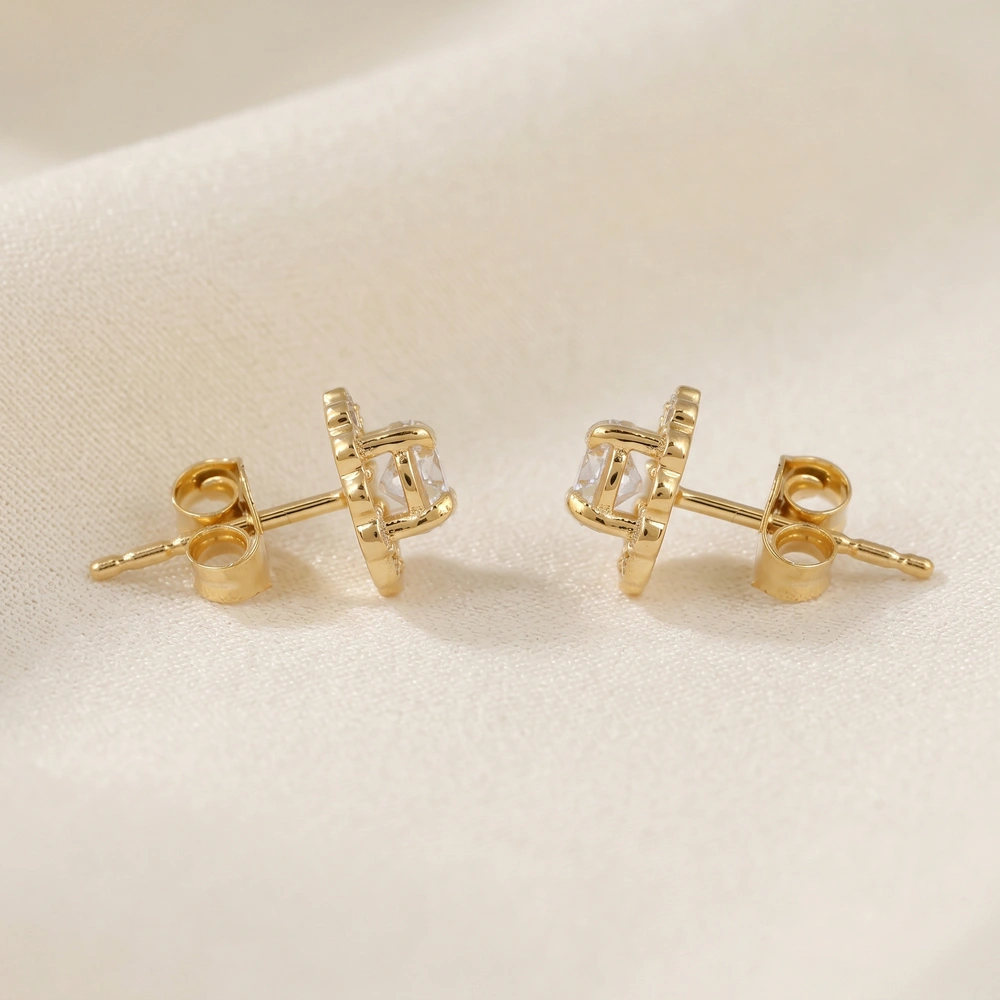 Wholesale Elegant Gold Studs with Lab Grown Diamond