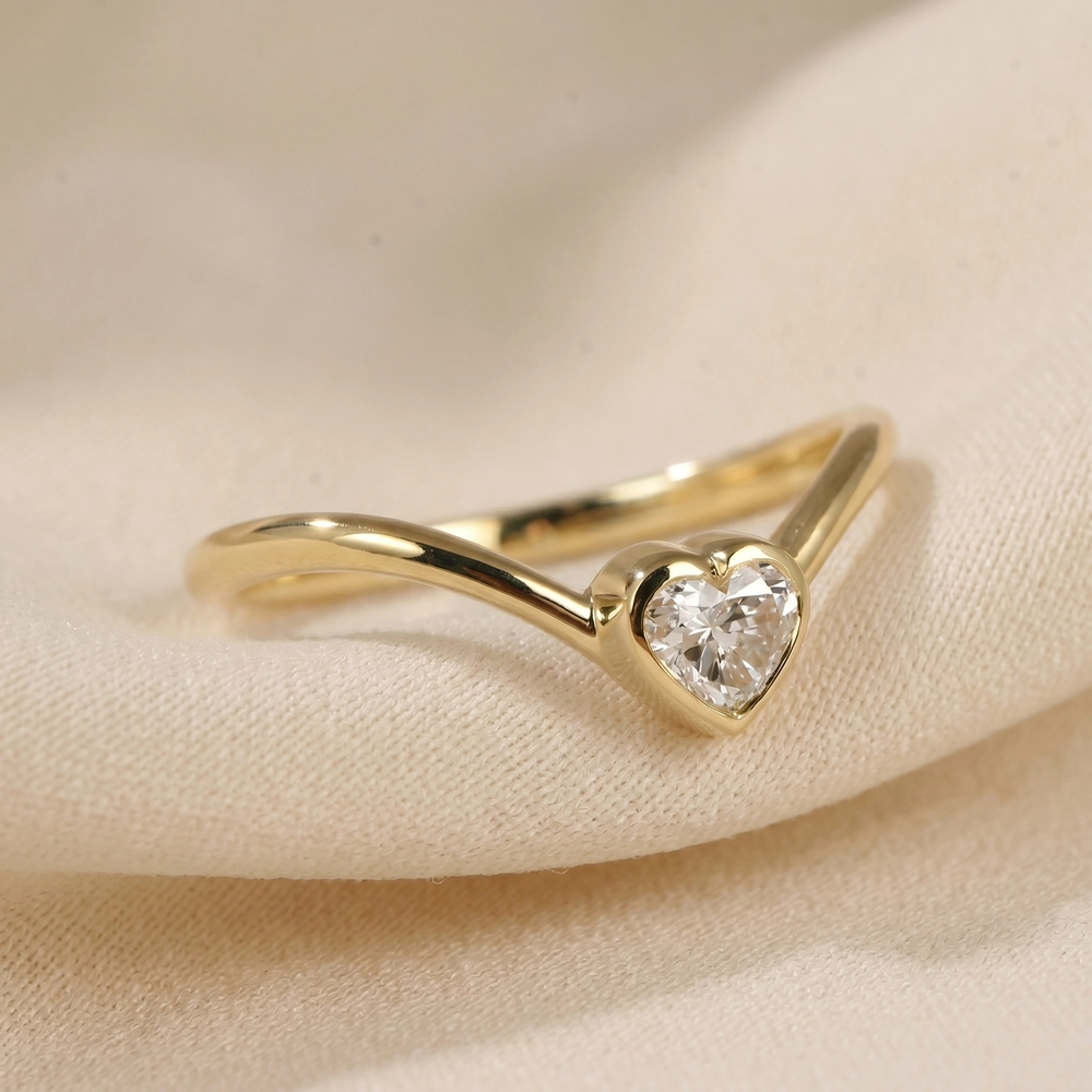 10Kt Solid Yellow Gold Delicate Ring with Lab Grown Diamond 10Kt Solid Yellow Gold Delicate Ring with Lab Grown Diamond