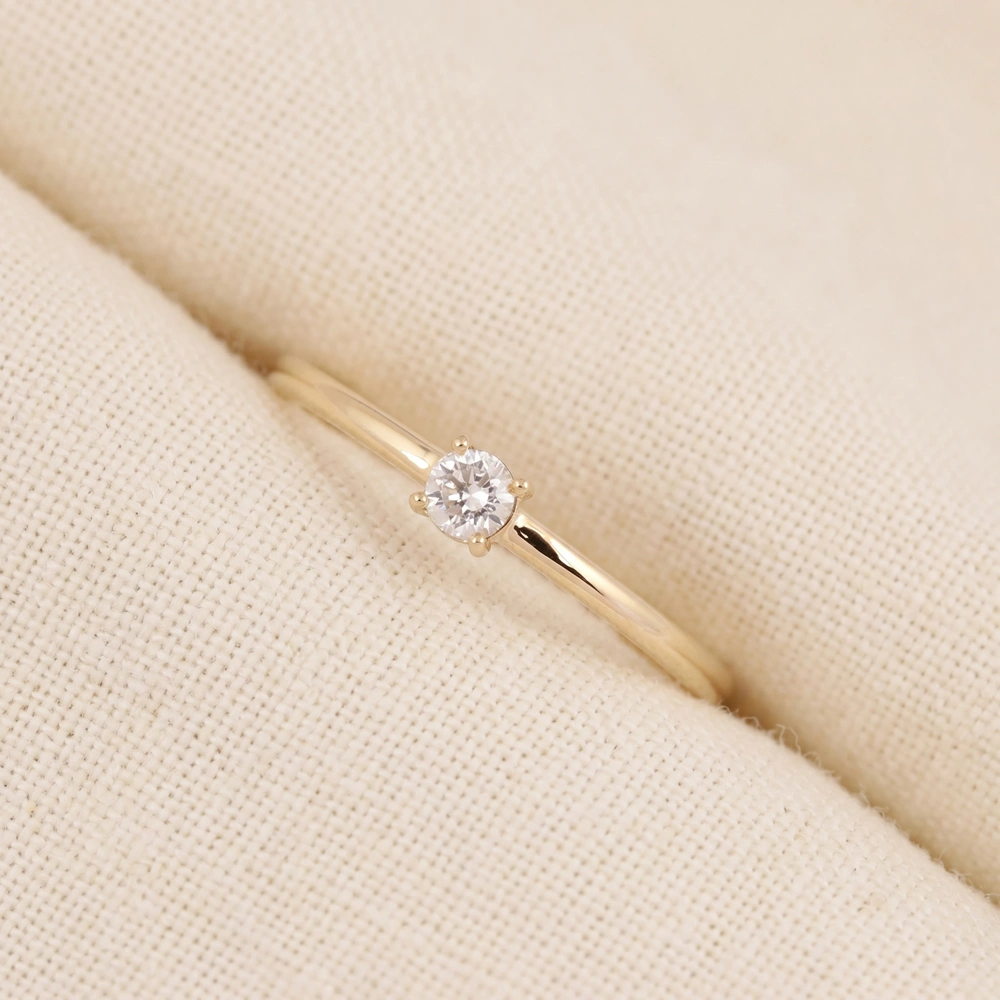 18Kt Gold Delicate Ring Production With Lab Grown Diamond