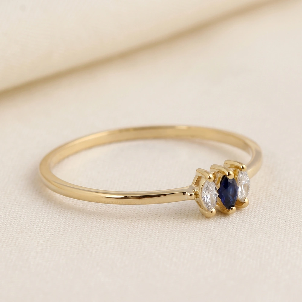 9Kt Solid Gold Ring Lab Grown Diamond And Royal Blue Sapphire 9Kt Solid Gold Ring Lab Grown Diamond And Royal Blue Sapphire