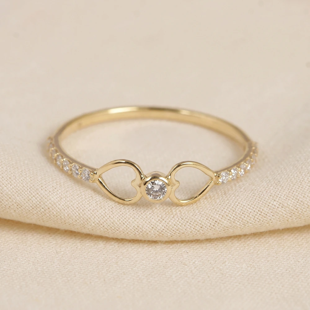 Elegant Yellow Gold Heart Ring With Lab Grown Diamond Elegant Yellow Gold Heart Ring With Lab Grown Diamond