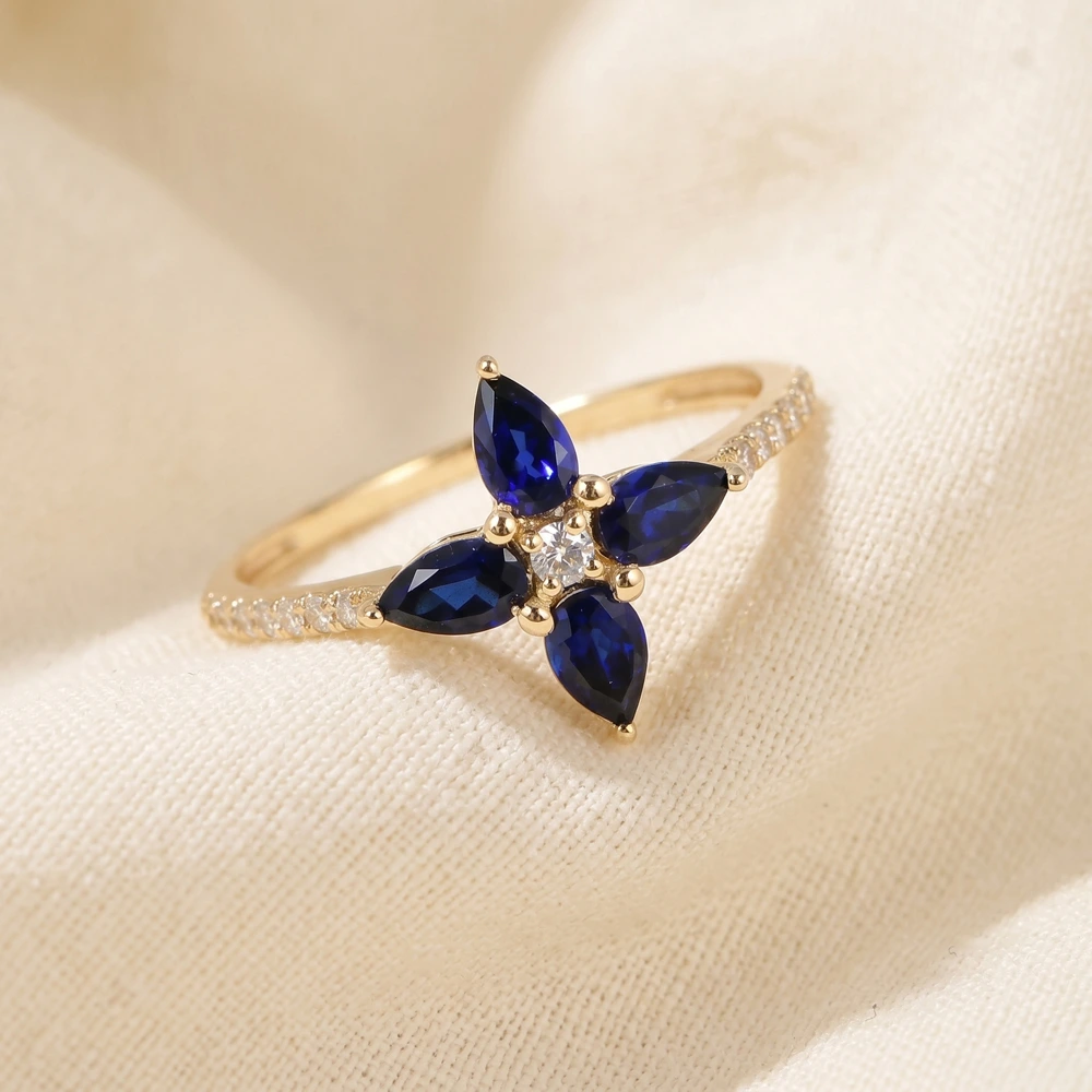 9 Karat Gold Ring Lab Grown Diamond, Royal Blue Sapphire 9 Karat Gold Ring Lab Grown Diamond, Royal Blue Sapphire