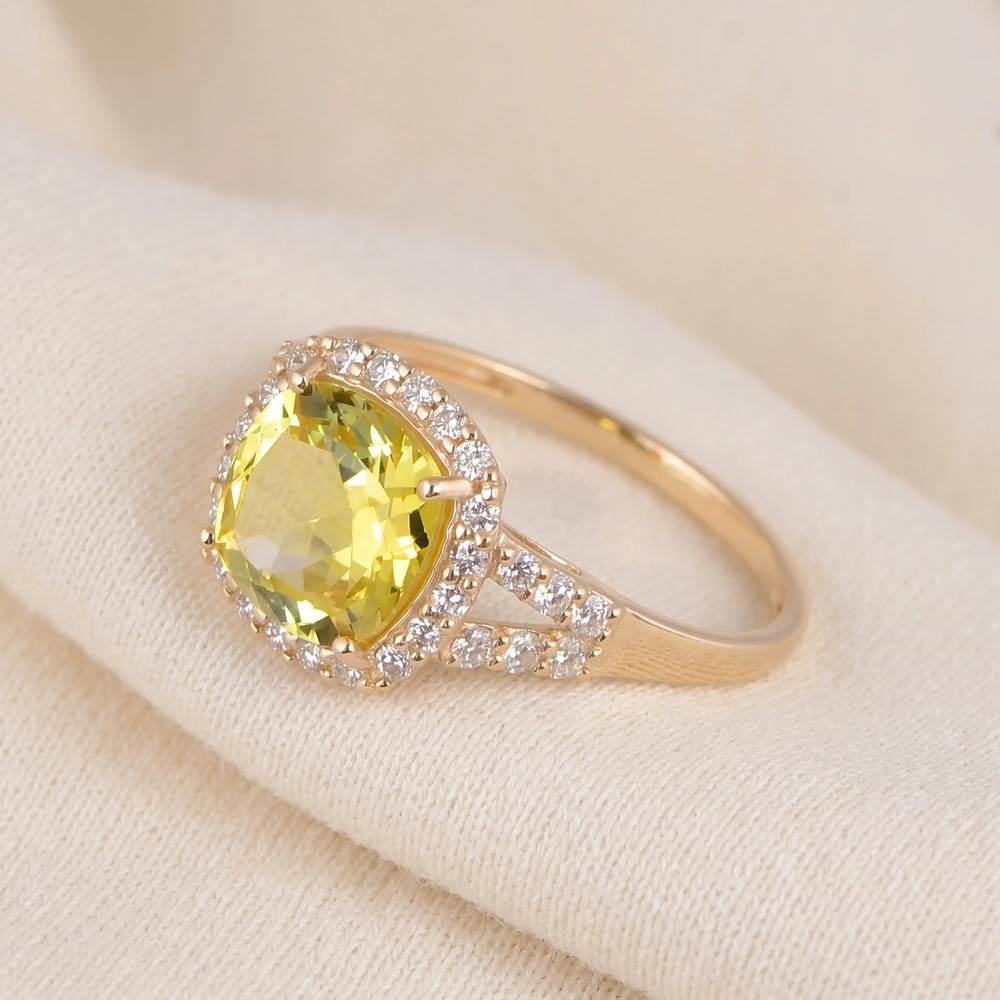 18Kt Gold Ring With Lab Grown Yellow Sapphire And Diamond 18Kt Gold Ring With Lab Grown Yellow Sapphire And Diamond