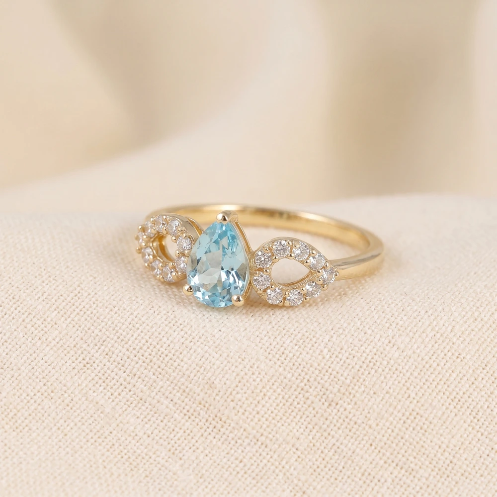 9Kt Gold Ring With Lab Grown Diamond And Paraiba Tourmaline