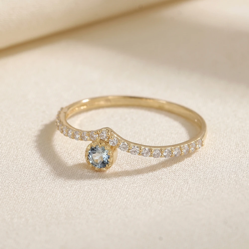 Lab Diamond 9 Karat Yellow Gold Aquamarine Ring Handcrafted Lab Diamond 9 Karat Yellow Gold Aquamarine Ring Handcrafted