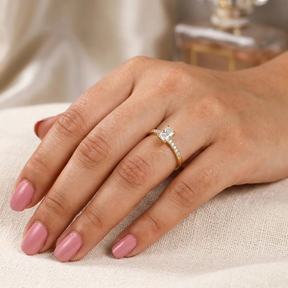 Handcrafted Gold Ring With Igi Certified Lab Grown Diamond Handcrafted Gold Ring With Igi Certified Lab Grown Diamond