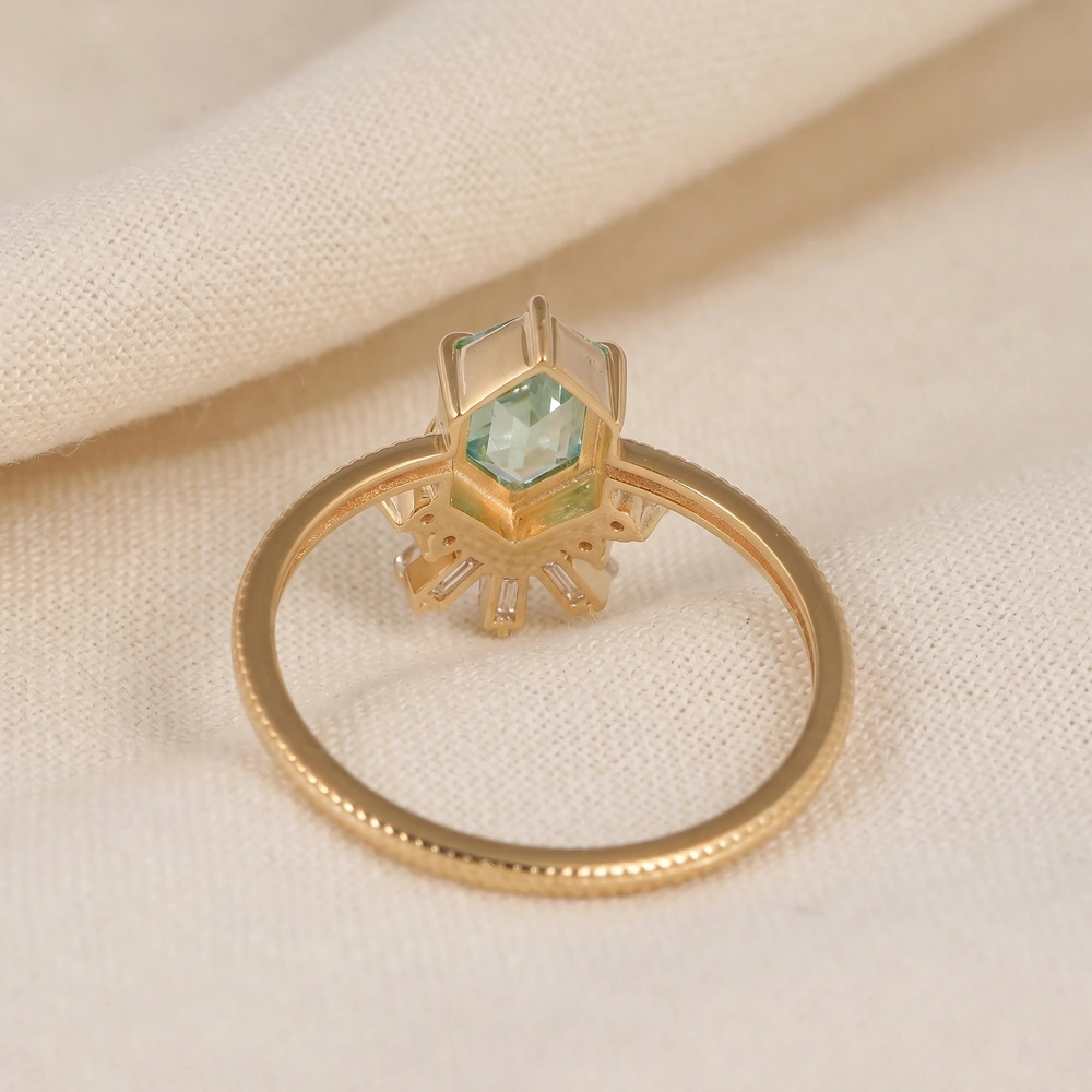 Lab Grown Diamond Paraiba Tourmaline 9Kt Gold Ring Lab Grown Diamond Paraiba Tourmaline 9Kt Gold Ring