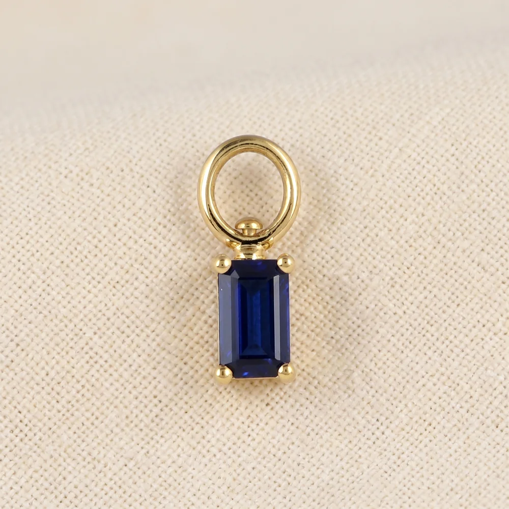 Yellow Gold 9KT Octagon Lab Grown Royal Blue Sapphire Charm Yellow Gold 9KT Octagon Lab Grown Royal Blue Sapphire Charm