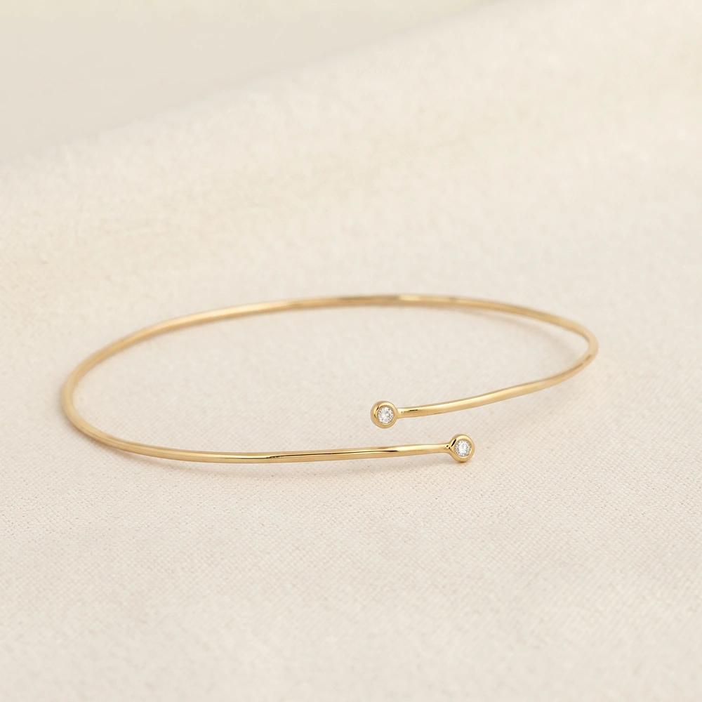 Lab Grown Diamond Bangle Production in Yellow Gold 9kt