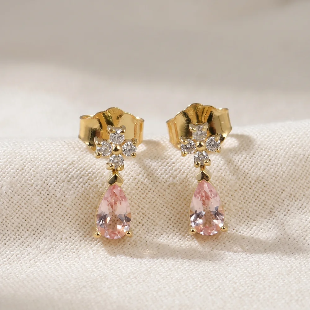 Gold Studs with Lab Grown Diamond, Padparadscha Sapphire Gold Studs with Lab Grown Diamond, Padparadscha Sapphire
