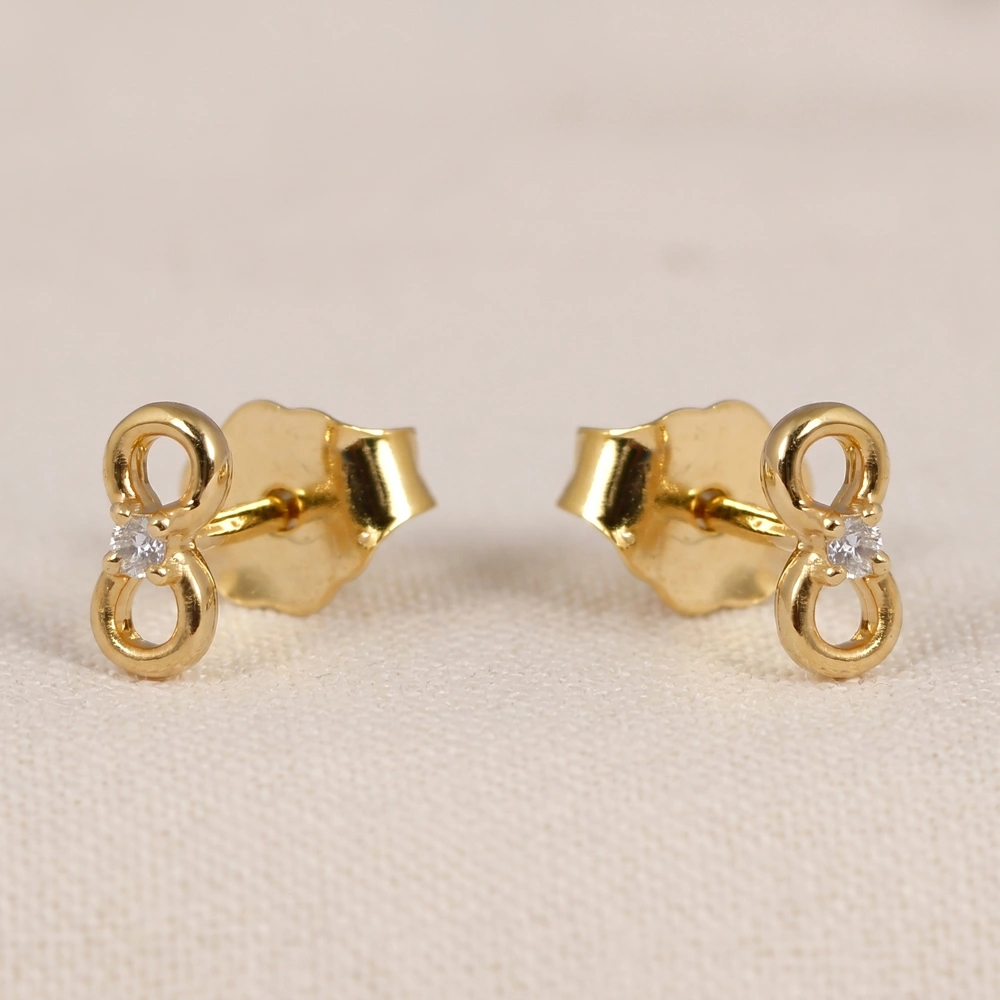 9Kt Yellow Gold Studs with IGI Certified Lab Grown Diamond