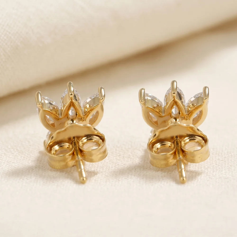 9Kt Yellow Solid Gold Earrings with Lab Grown Diamond 9Kt Yellow Solid Gold Earrings with Lab Grown Diamond