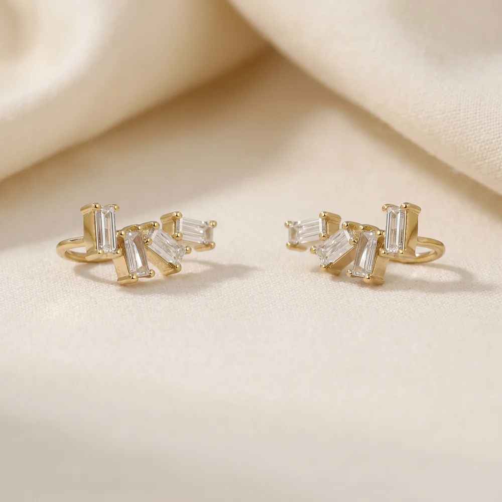 9Kt Solid Yellow Gold Earrings with Lab Grown Diamond Bulk 9Kt Solid Yellow Gold Earrings with Lab Grown Diamond Bulk