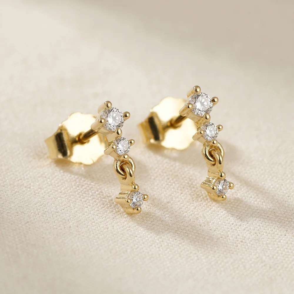 9Kt Solid Yellow Gold Studs Earrings with Lab Grown Diamond 9Kt Solid Yellow Gold Studs Earrings with Lab Grown Diamond