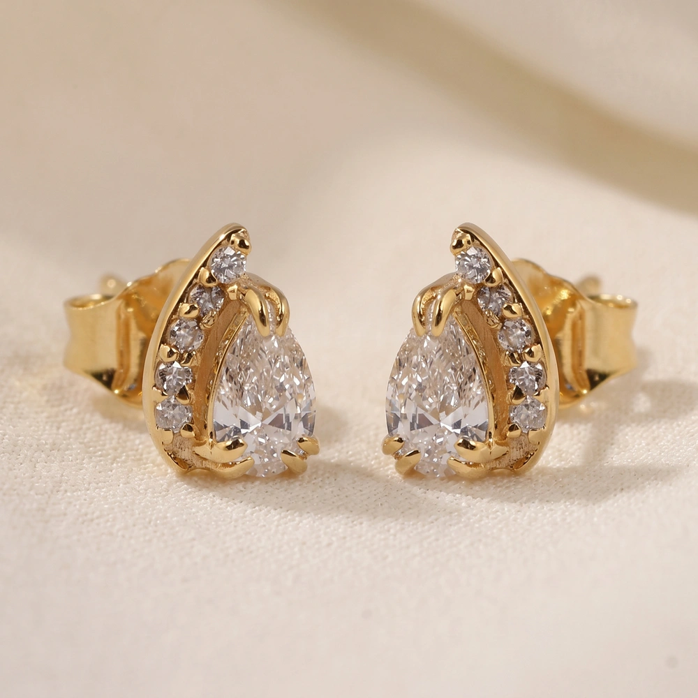 Lab Grown Diamond 9Kt Yellow Gold Earrings Production Lab Grown Diamond 9Kt Yellow Gold Earrings Production
