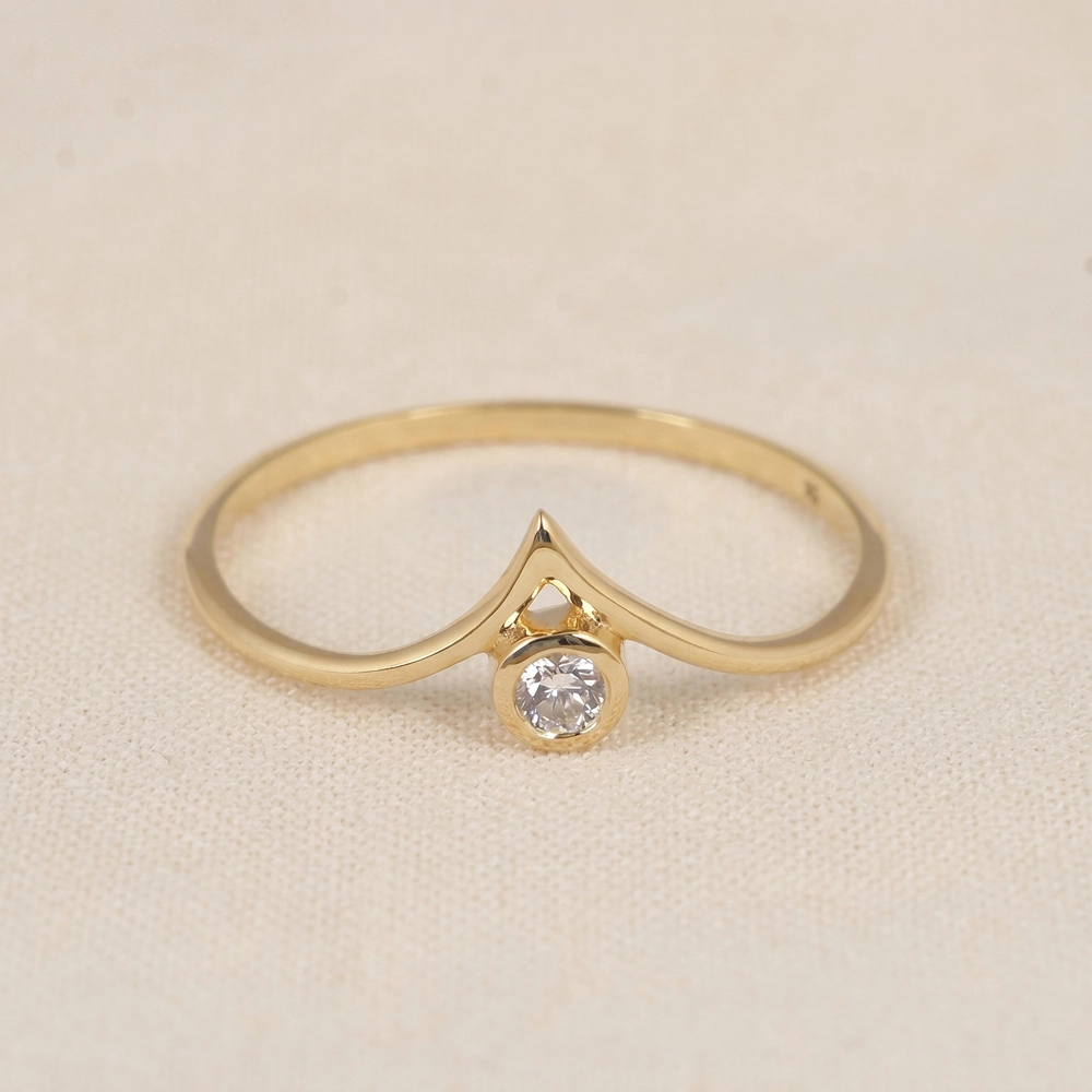 Elegant 9Kt Solid Yellow Gold Ring With Lab Grown Diamond Elegant 9Kt Solid Yellow Gold Ring With Lab Grown Diamond