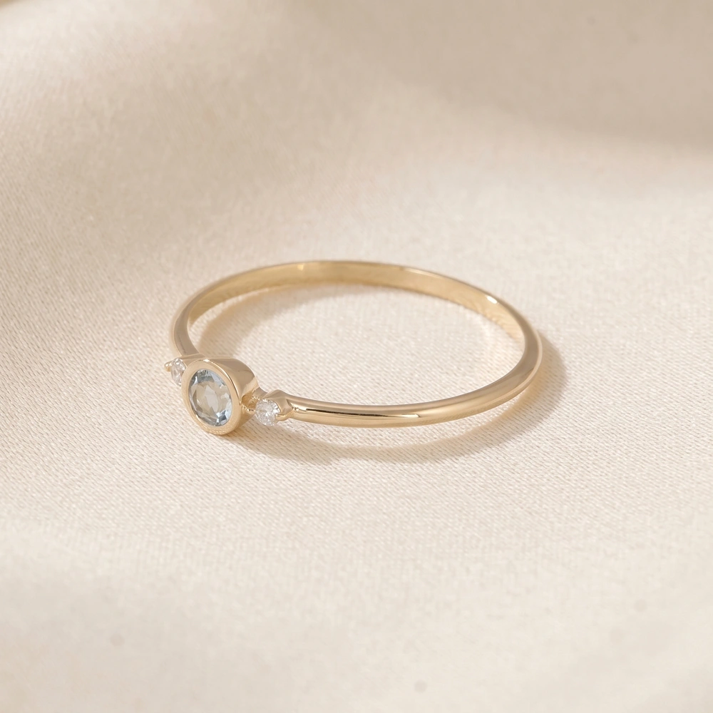 9Kt Yellow Gold Aquamarine Ring With Lab Grown Diamond