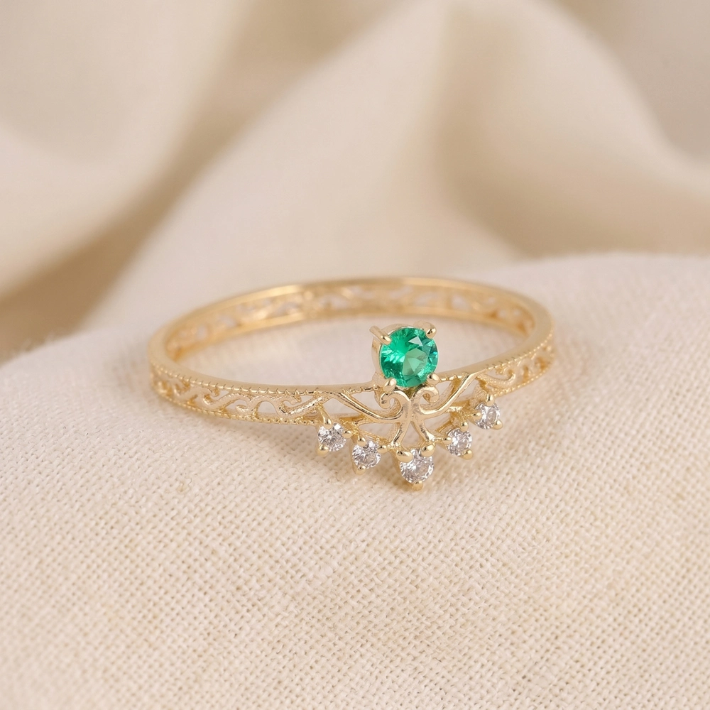 9Kt Solid Gold Ring With Lab Diamond And Columbia Emerald 9Kt Solid Gold Ring With Lab Diamond And Columbia Emerald