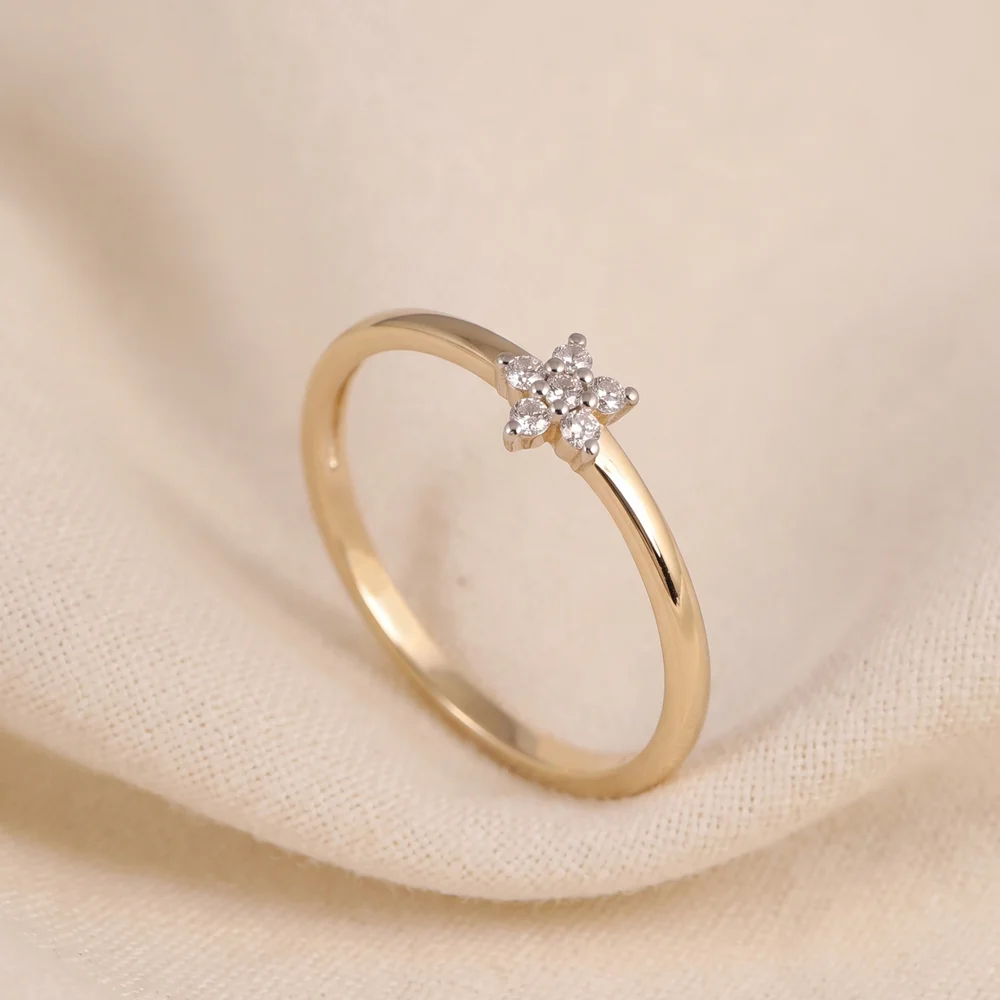 10KT Gold Floral Cluster Lab-Grown Diamond Ring Manufacturer
