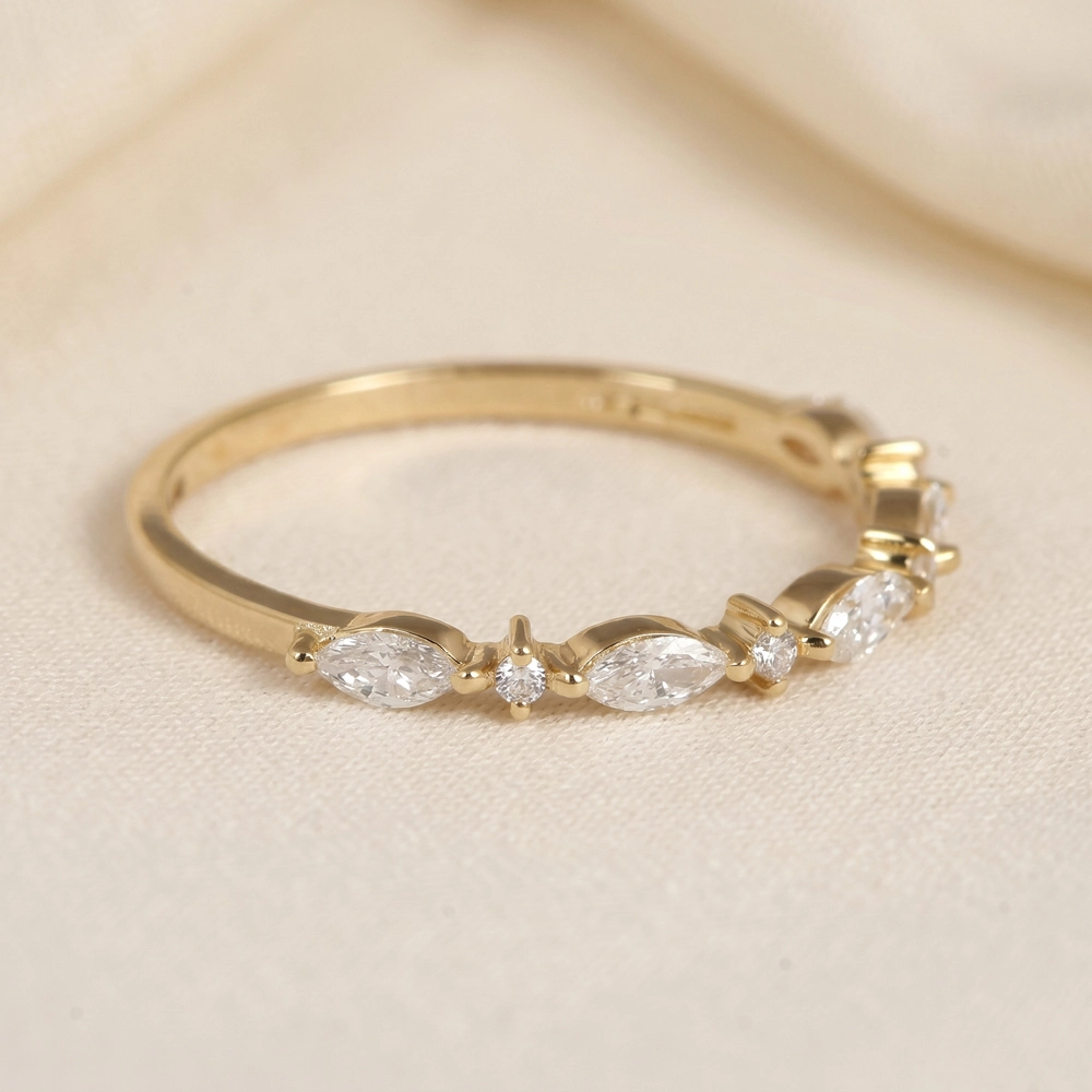 Exquisite 9Kt Yellow Gold Ring With Lab Grown Diamond