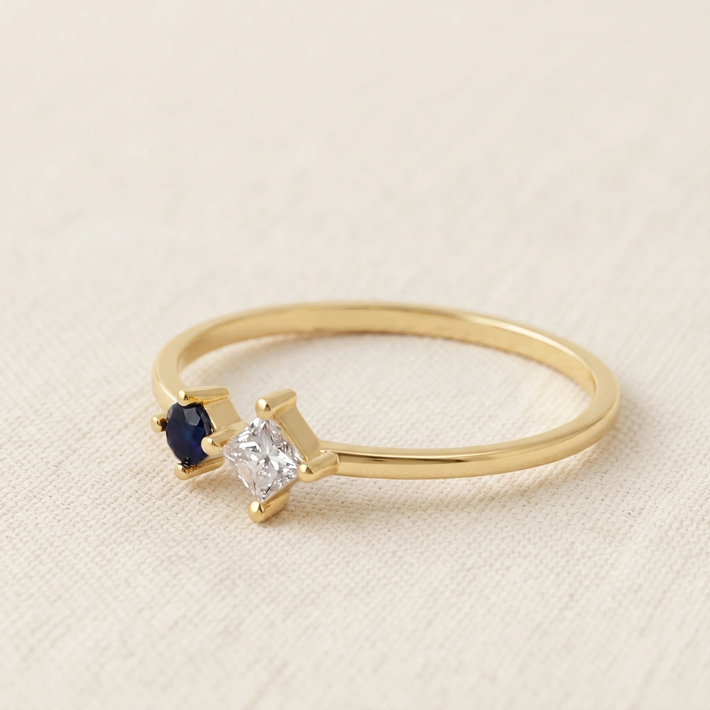 Lab Grown Diamond And Royal Blue Sapphire 9Kt Gold Ring