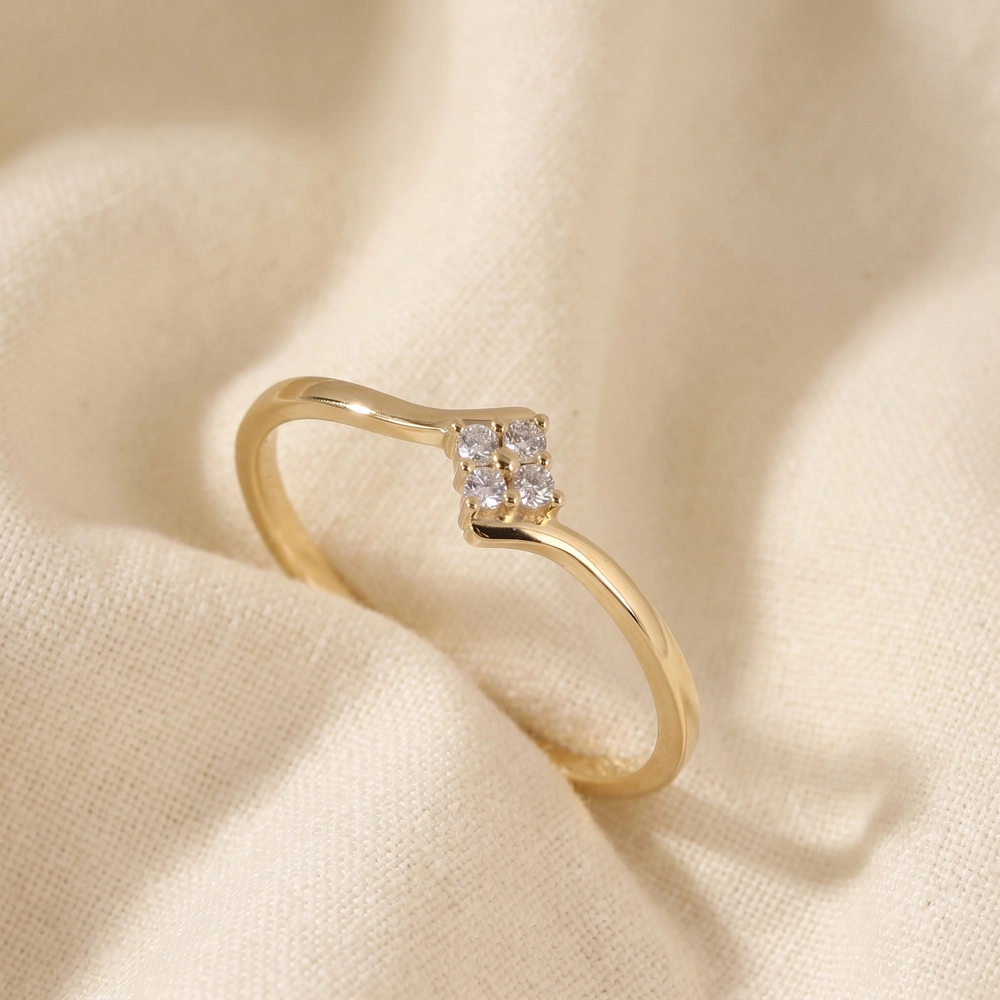 Handcrafted Yellow Gold Minimal Ring With Lab Grown Diamond