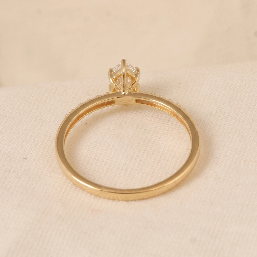 9 Karat Yellow Gold Ring With Lab Grown Diamond